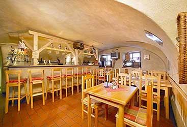 Restaurace MAŠTAL, Náměstí Svornosti čp. 2