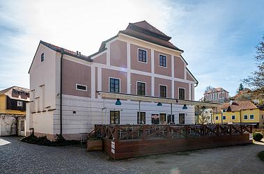 RETRO CAFÉ, Hradební čp. 60